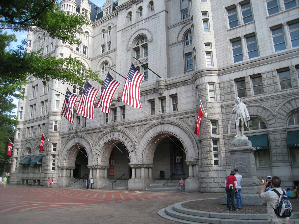 Wash DC 2009 3785.jpg - A 4th of July trip to Washington DC in 2009 to see the museums, memorials and fireworks.